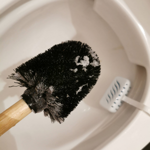 Brosse WC avec socle Nettoyez efficacement la cuvette de vos toilettes